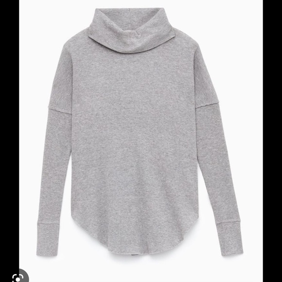 Aritzia Thermal Cowlneck - Picture 1 of 7
